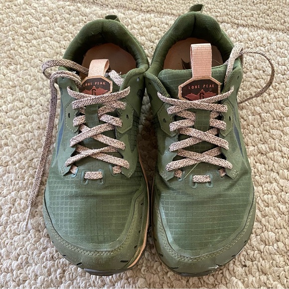Altra Shoes - Altra Women's Lone Peak 6 Trail Running Shoe in the Dusty Olive 7.5 Hike Cabin